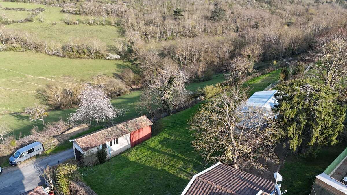 Maison à SOURCIEUX-LES-MINES