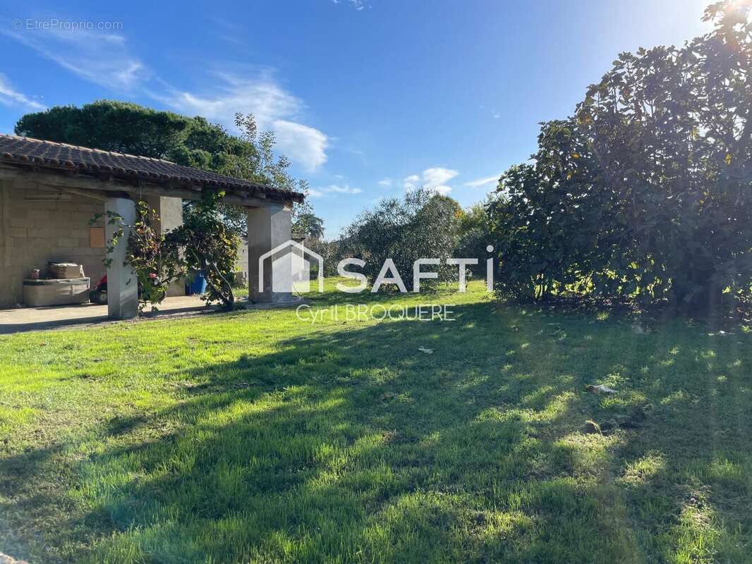 Photo 2 - Maison à ESCATALENS