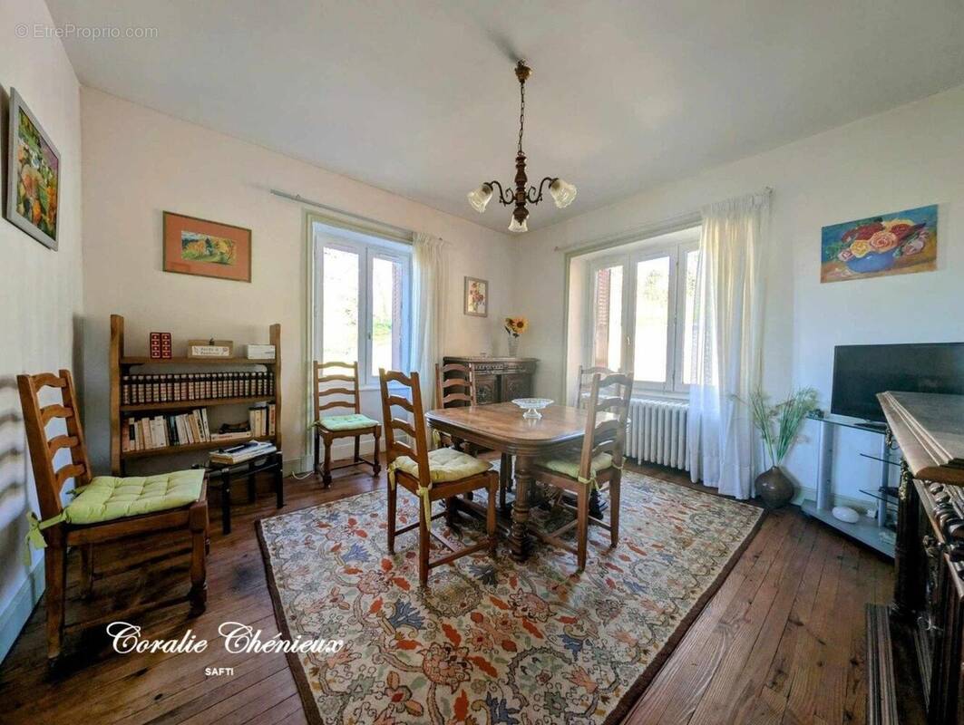 Photo 1 - Maison à YDES