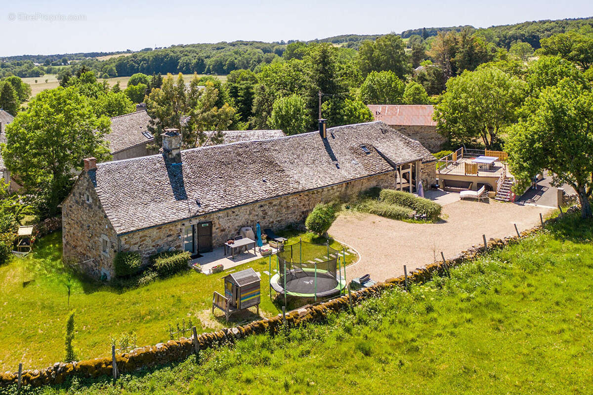 Corps de ferme restauré - Idéal gîtes ou grande famille - Golf - Proche Laguiole - photo 9