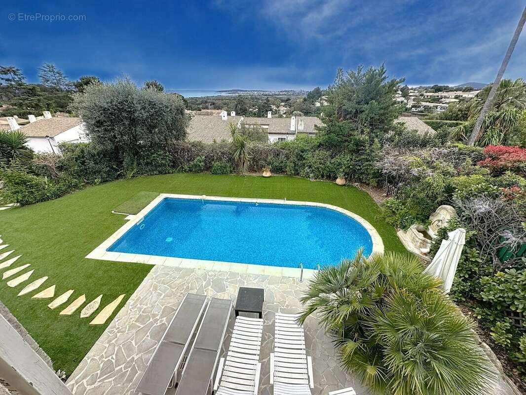 Maison à VILLENEUVE-LOUBET