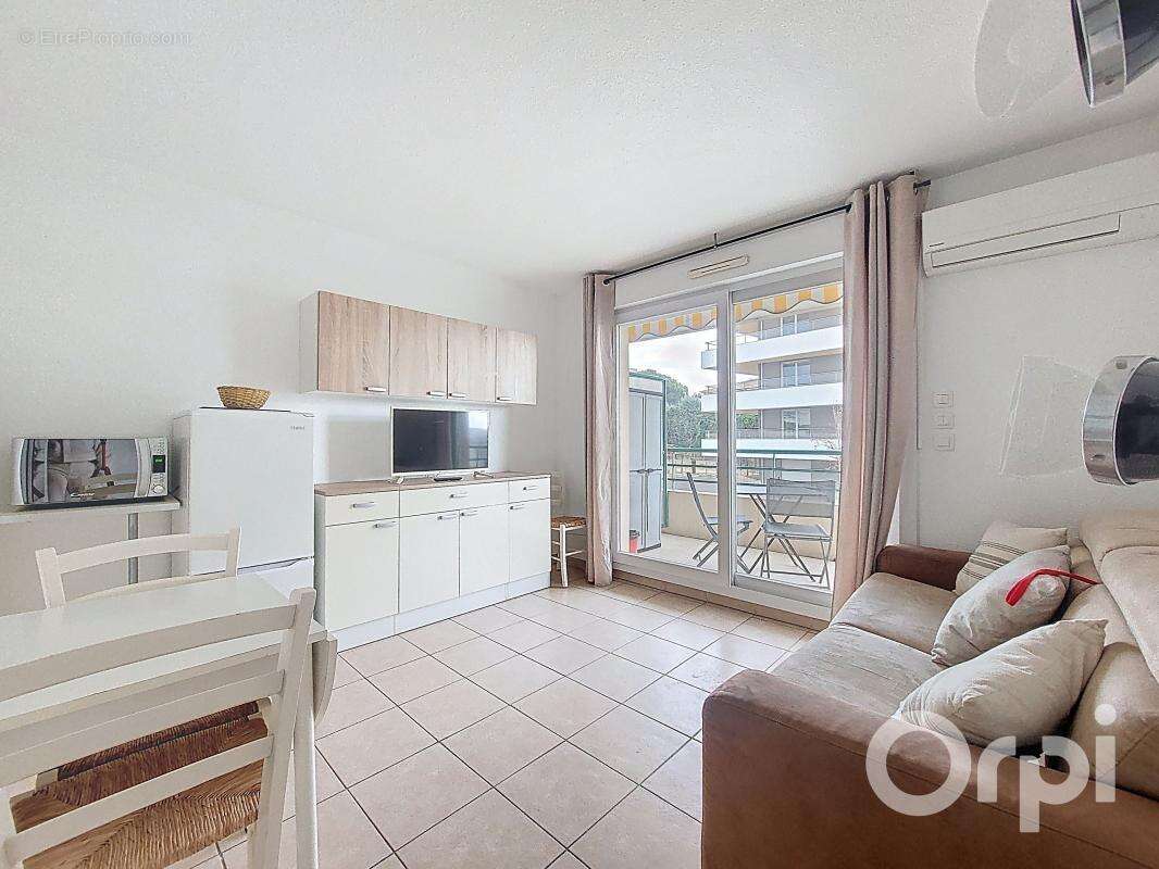 Appartement à VILLENEUVE-LOUBET