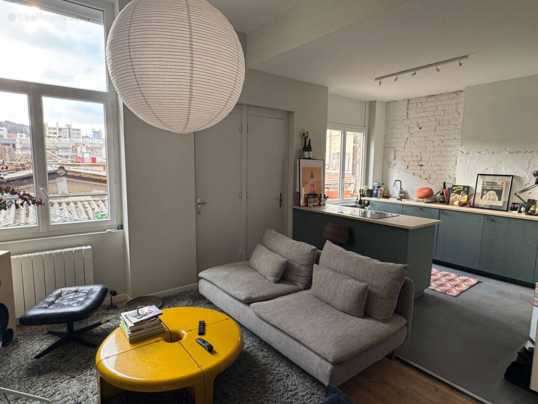 Appartement à SAINT-ETIENNE