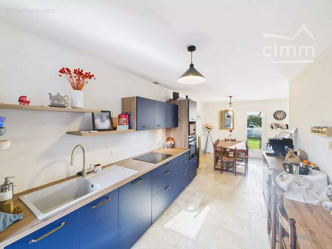 Maison à ECHIROLLES