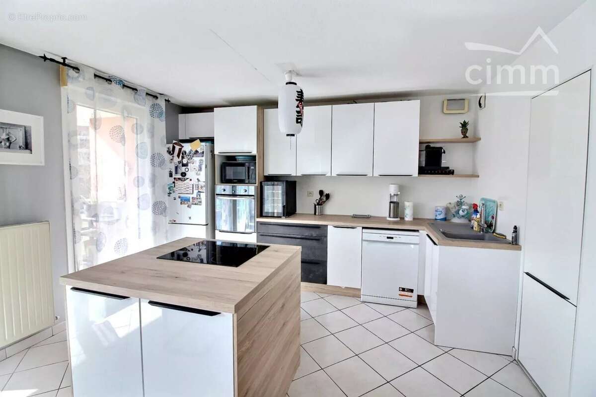 Appartement T4 avec terrasse à Echirolles - photo 4
