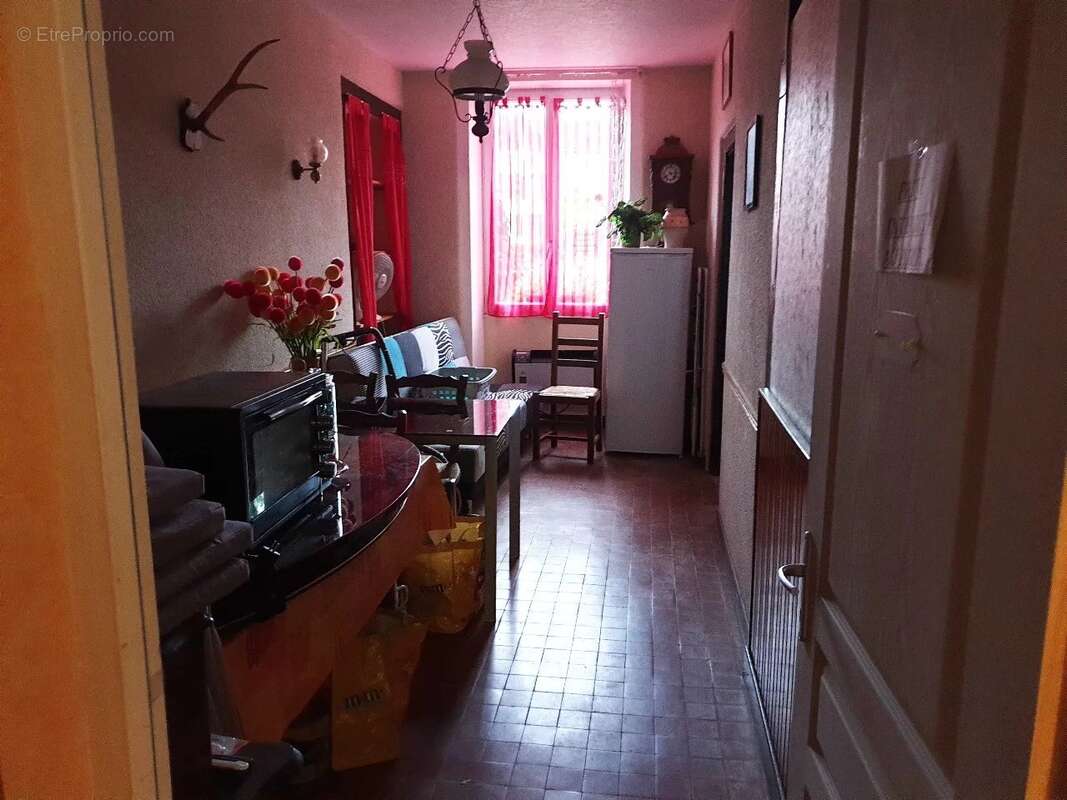 Restaurant avec deux appartements - photo 27