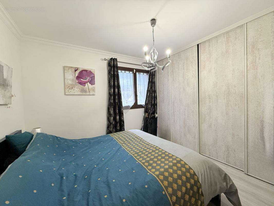 Maison à VILLENEUVE-LOUBET