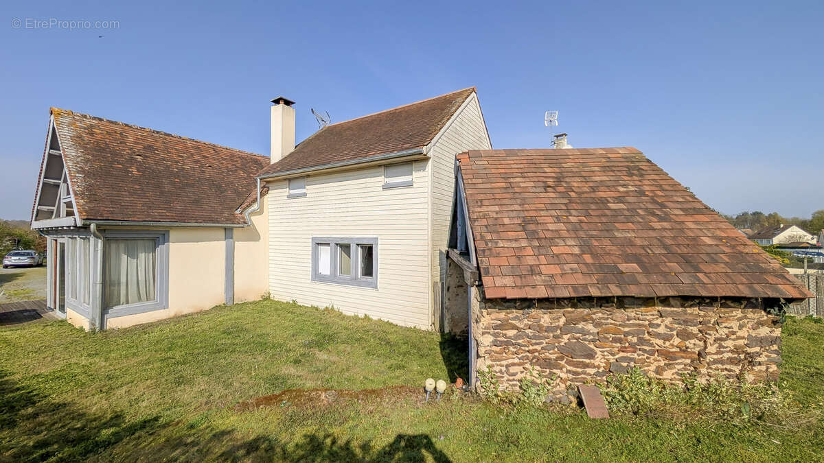 Longère rénovée au cœur de Moncé-en-Belin - photo 3