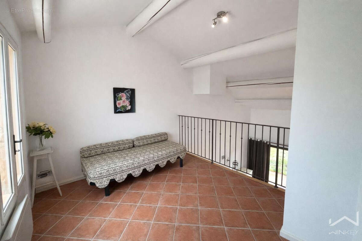 Maison à SAINT-REMEZE