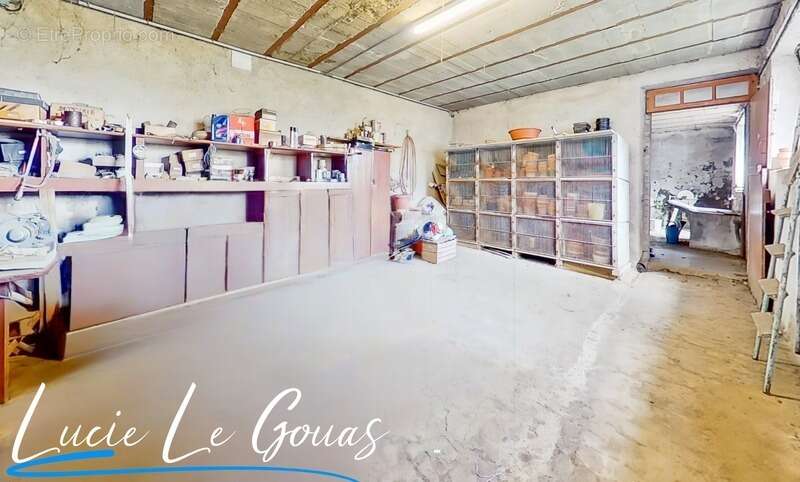 Corps de ferme de 154m² habitable avec grange, dépendances, jardin et verger – Bazailles - photo 17