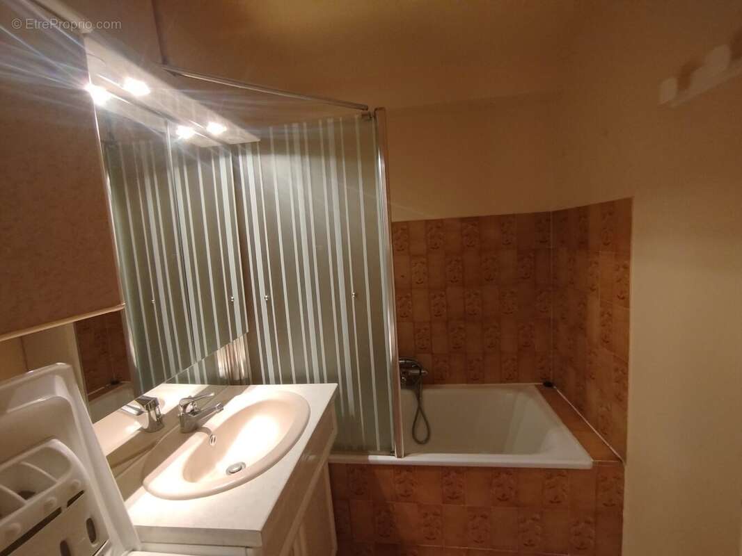 Appartement à BESSE-ET-SAINT-ANASTAISE