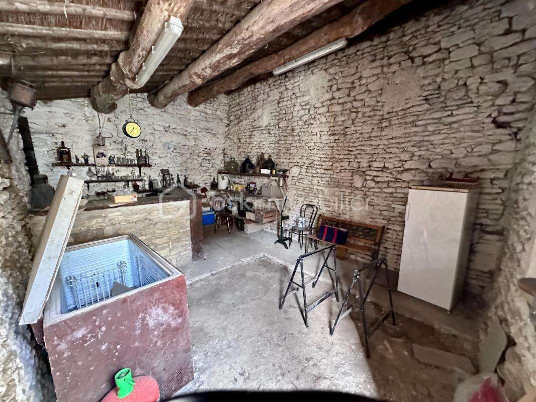 Maison à LE GUE-DE-VELLUIRE