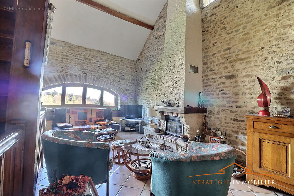 Maison à JULLY-LES-BUXY