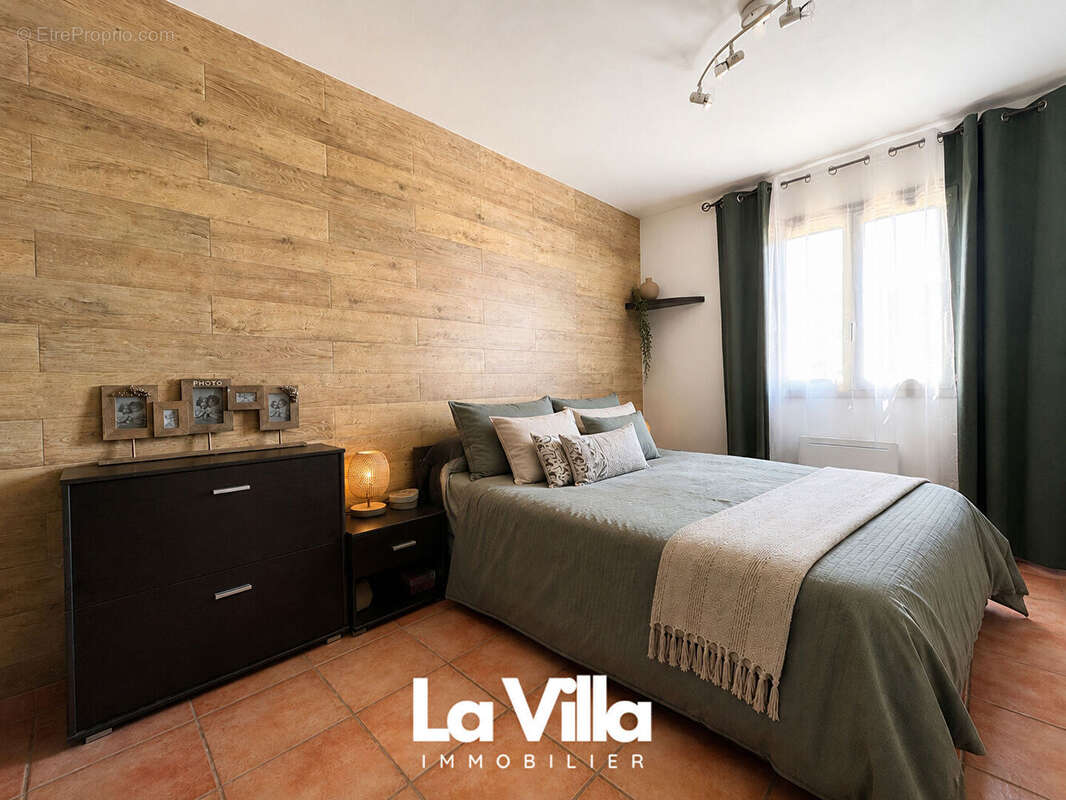 Maison Fontvieille 6 pièce(s) 139 m2 - photo 8