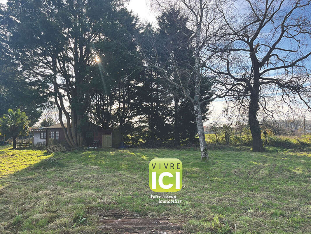 Maison à LA CHAPELLE-BASSE-MER