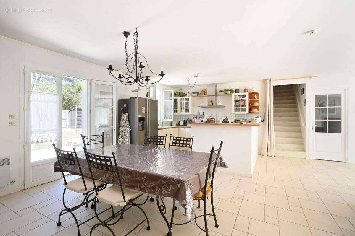 Maison accès forêt proche plage À Vendre - photo 10