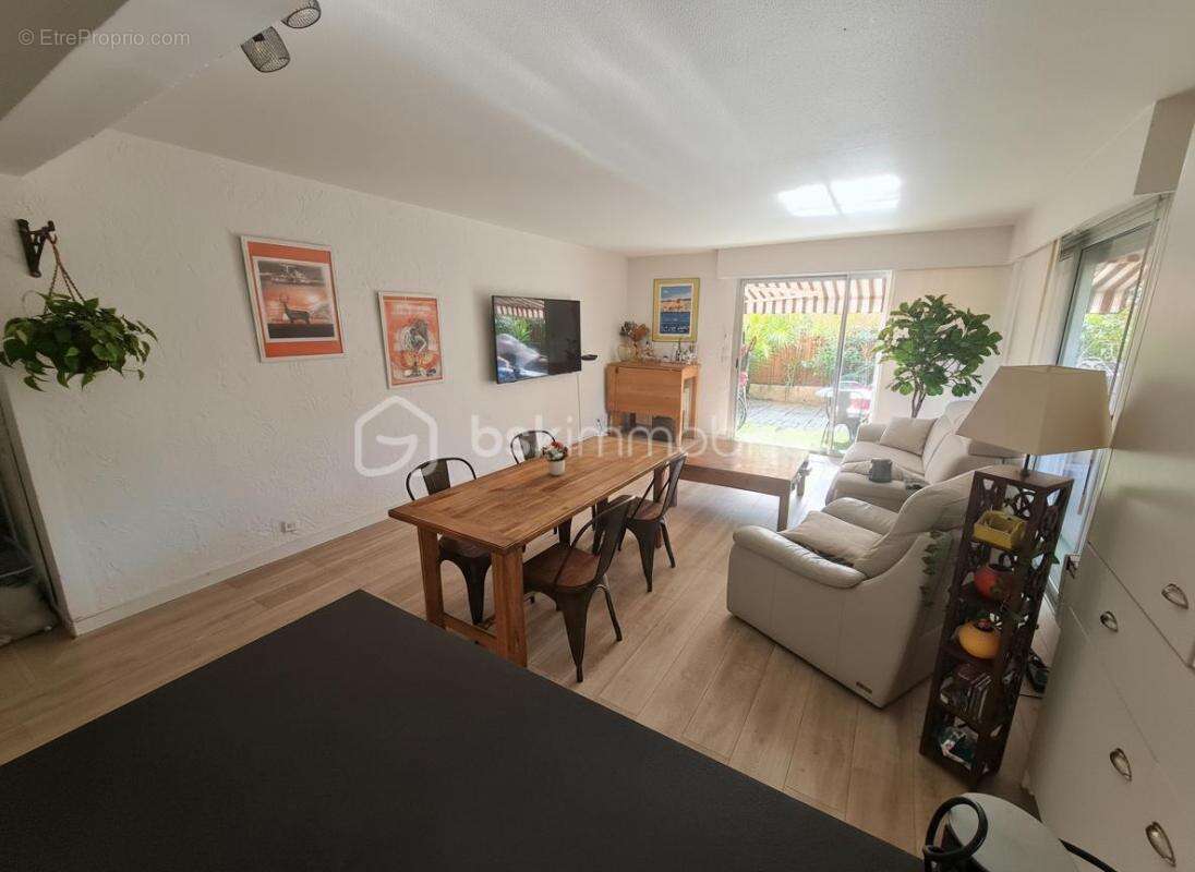 Appartement à CAGNES-SUR-MER