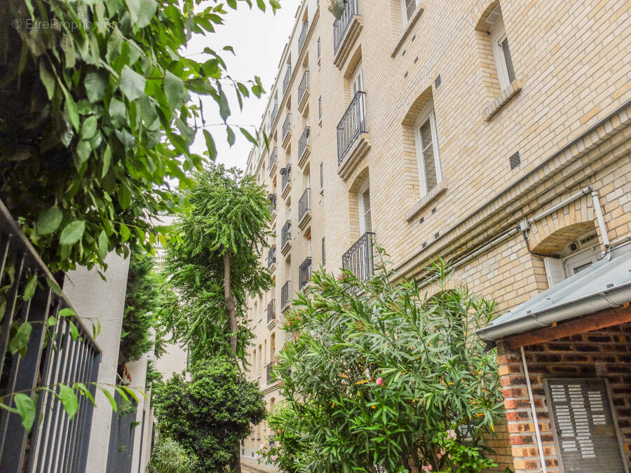 Appartement à LEVALLOIS-PERRET