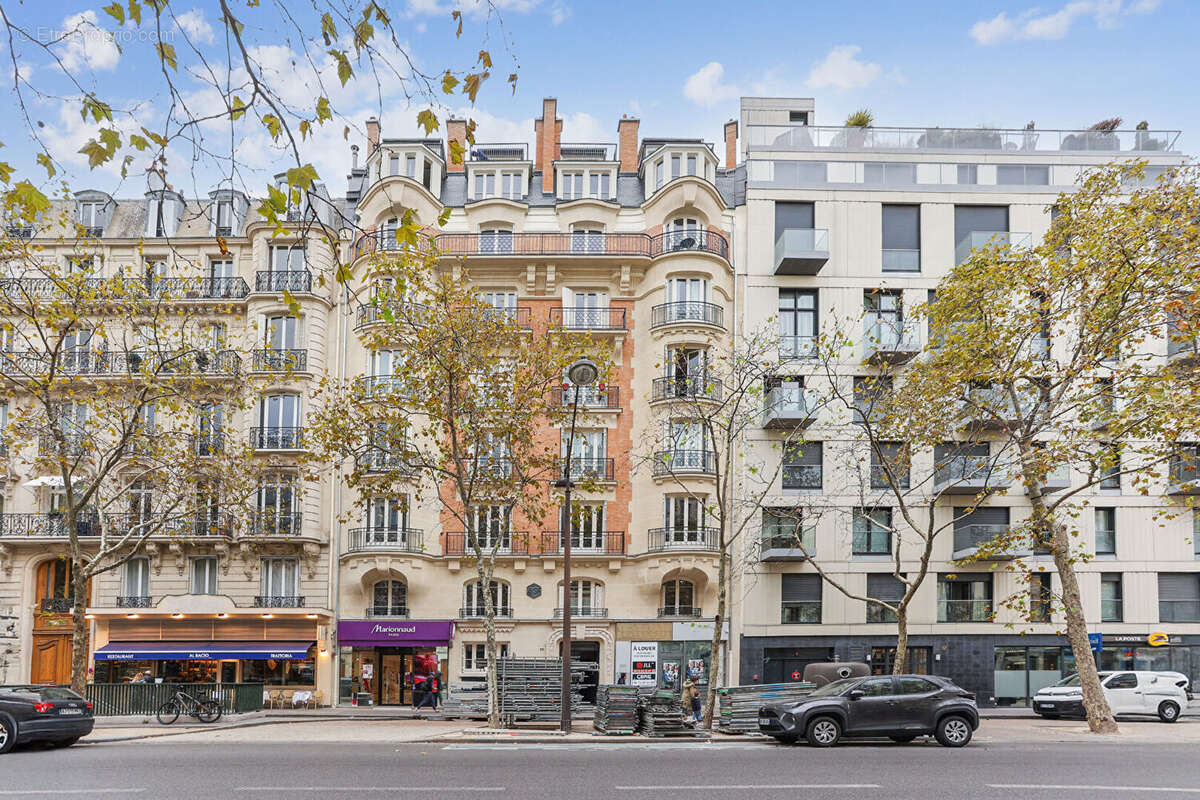 Commerce à PARIS-7E