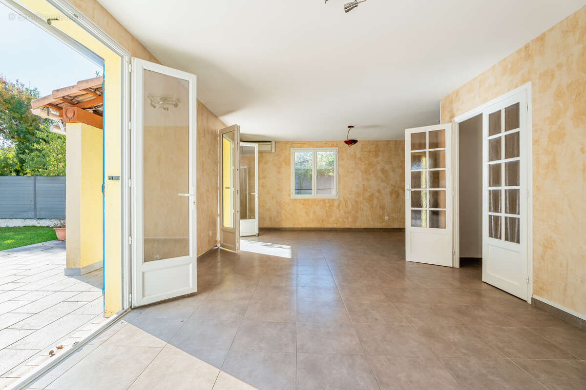 Maison à SAINT-ZACHARIE