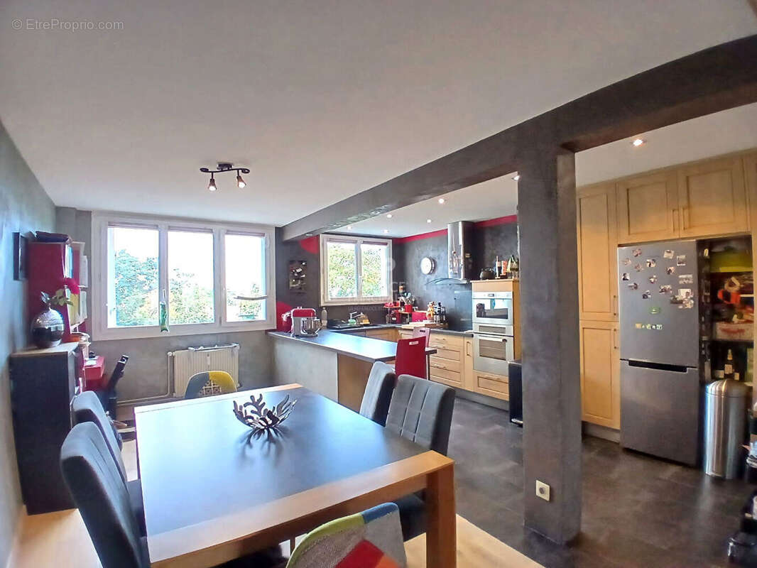 Appartement à HOUILLES