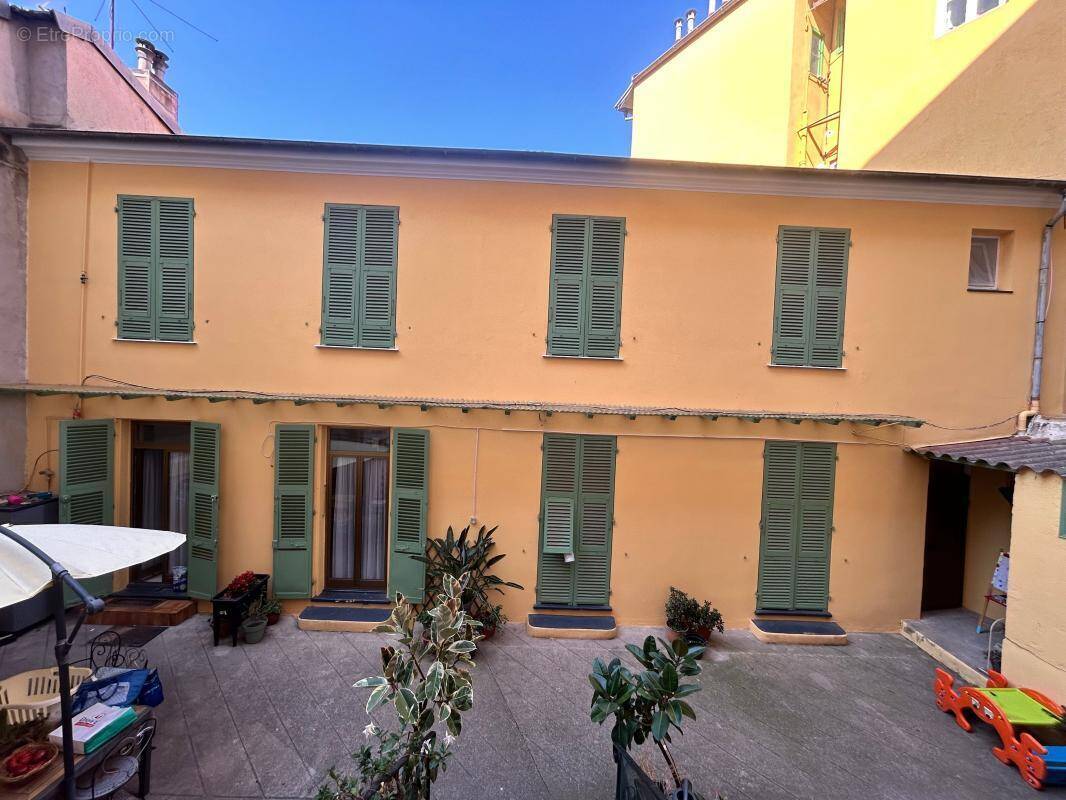 Appartement à MENTON