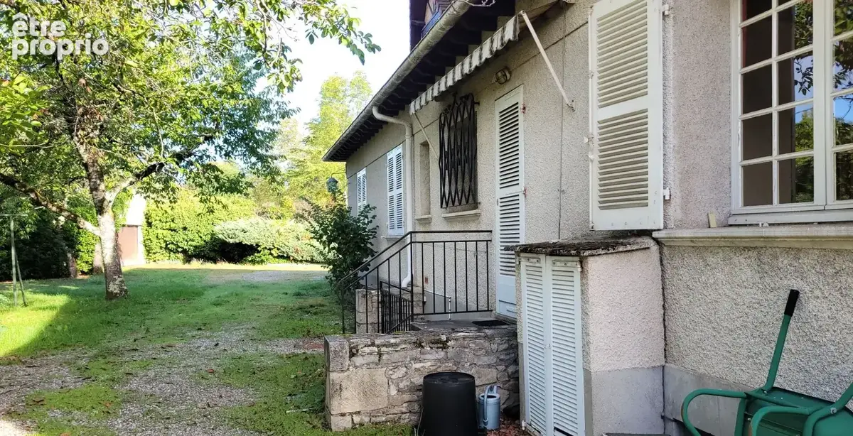 Propriété de caractère avec grand jardin privatif, à seulement 5 minutes  de Villefranche de Rouergue. - photo 27