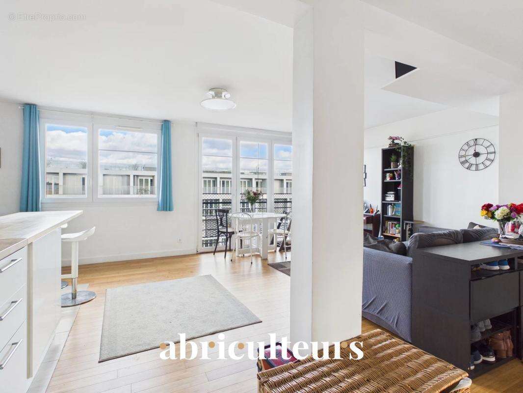 Appartement à PARIS-12E