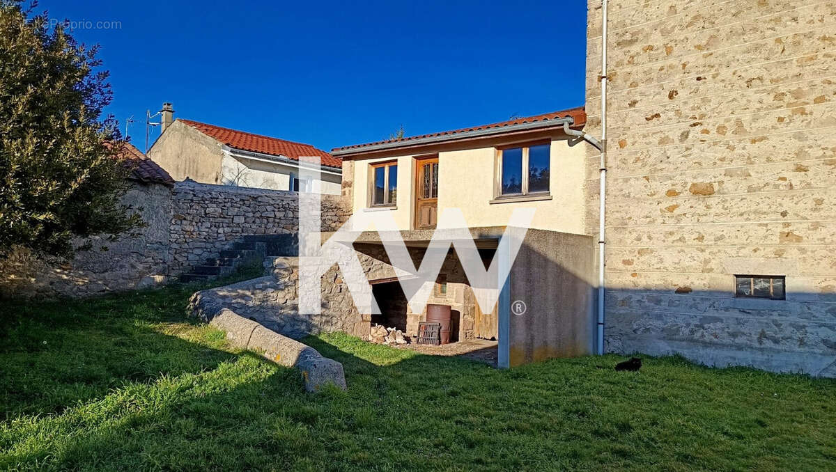 Appartement à PERIGNEUX