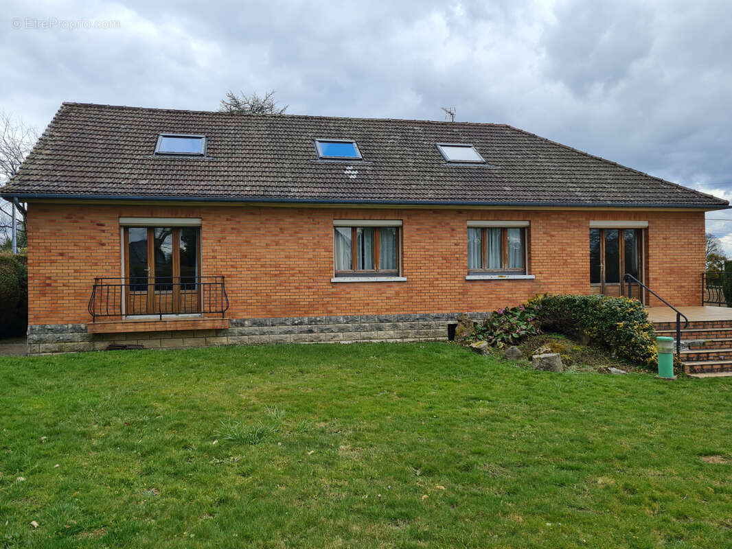 Maison à CALLENGEVILLE