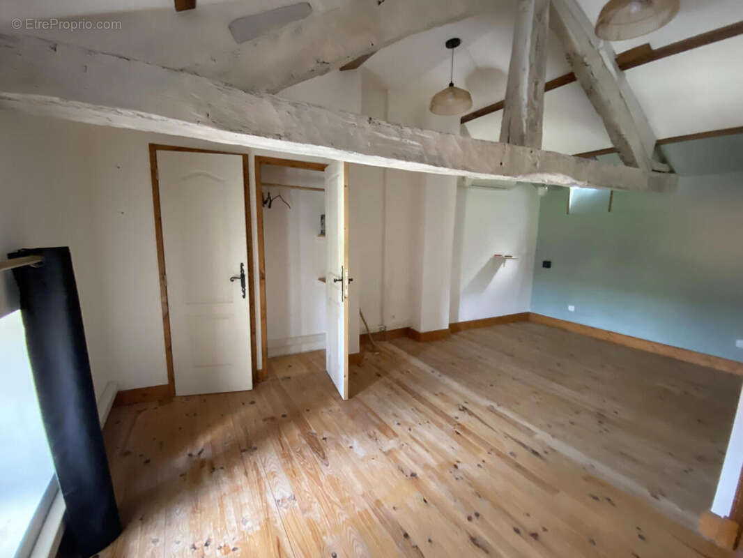 ch 1 - Maison à LAPRADE