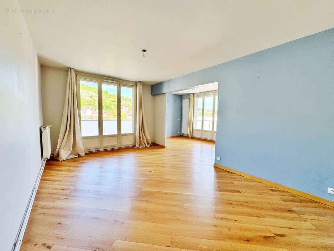 Appartement à RIVE-DE-GIER