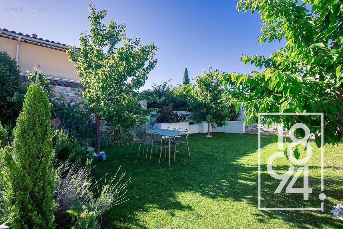 Maison à LA DESTROUSSE