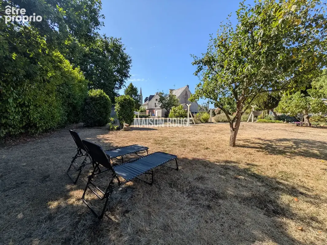 Élégante maison en pierres rénovée à Saint-Lormel avec 4 chambres et vaste terrain constructible - photo 12