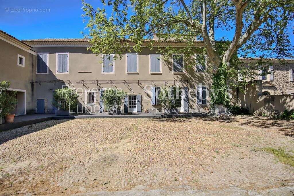 Maison à MONTEUX