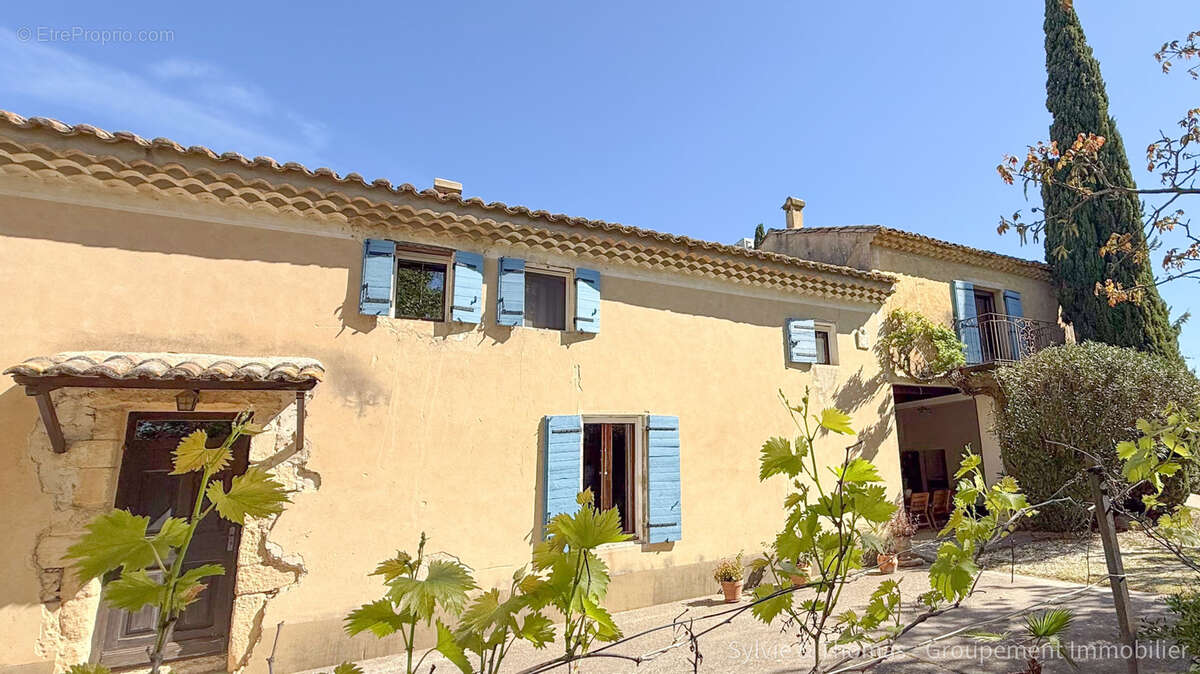 Maison à CADEROUSSE