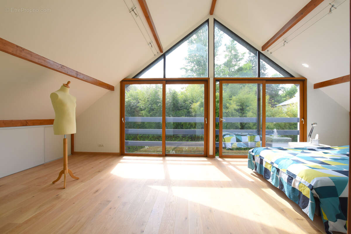 Maison à LES ESSARTS-LE-ROI