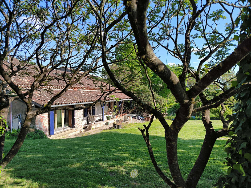 Maison à CLAIRAC