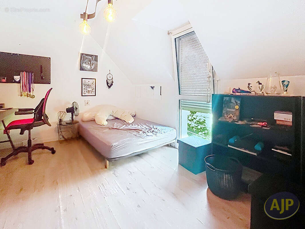 Maison 5 pièces 116 m² Montreuil-sur-Ille - photo 8
