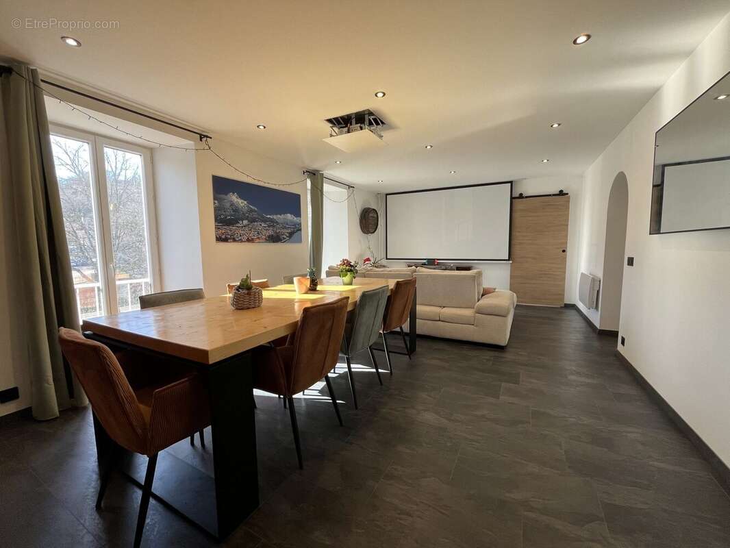 Appartement à SALLANCHES