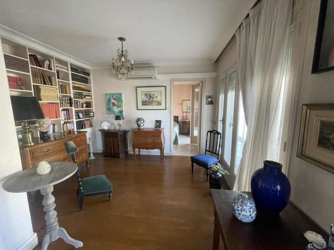 Appartement 115 m² à Valence  - photo 7