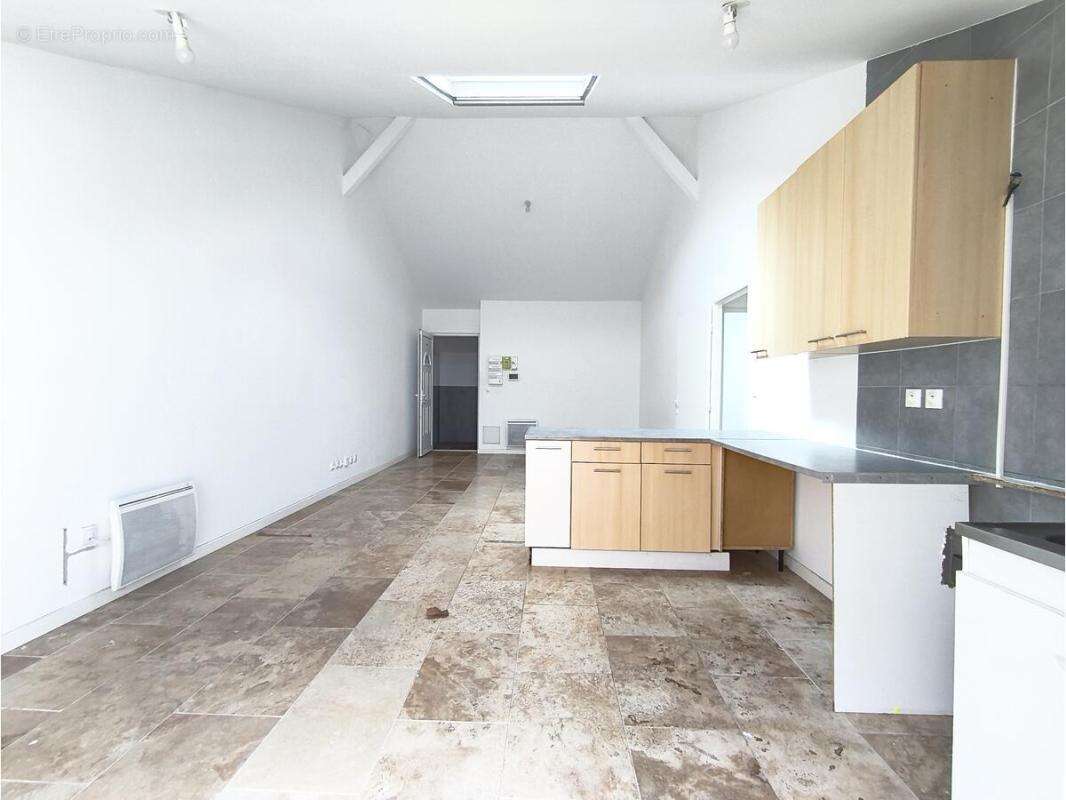 Appartement à MARSEILLE-15E
