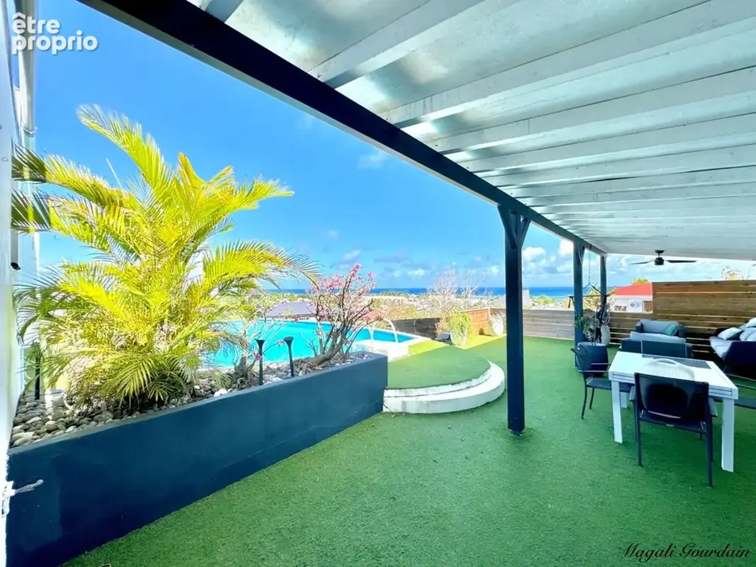A vendre - propriete d'exception avec vue mer imprenable & studio attenant - sainte anne - photo 9