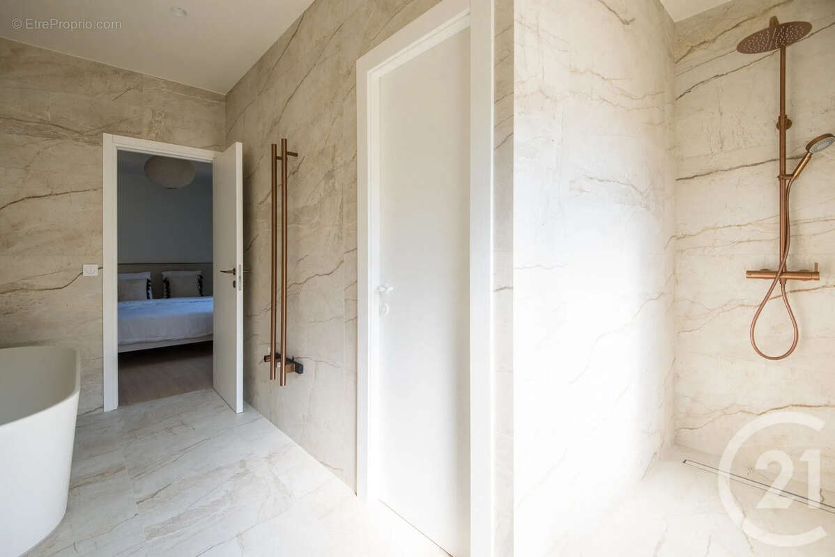 Appartement 101 m² à Nice  - photo 18