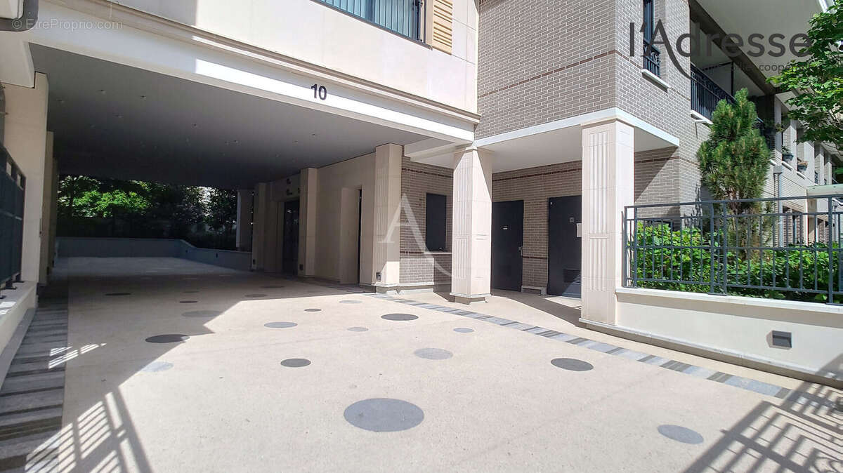 Appartement à SURESNES