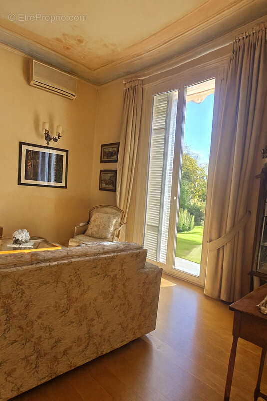 Maison à ROQUEBRUNE-CAP-MARTIN