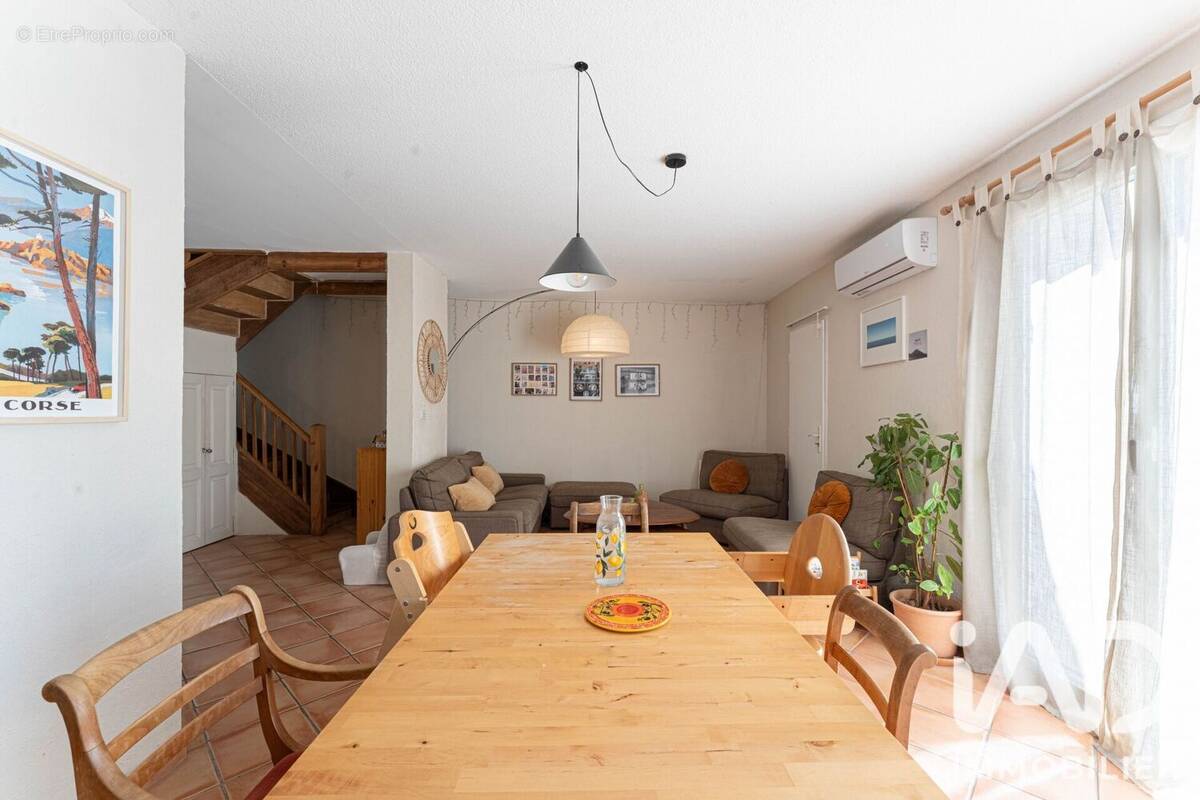 Photo 1 - Maison à VENELLES