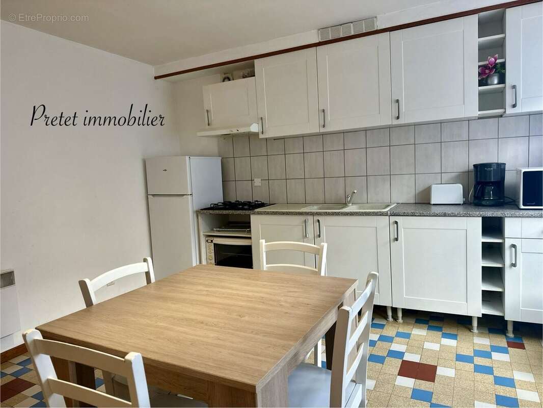 Maison à FERRIERES-SAINT-MARY