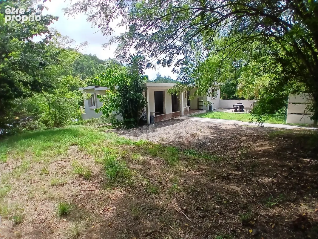 Appartement à SAINTE-LUCE