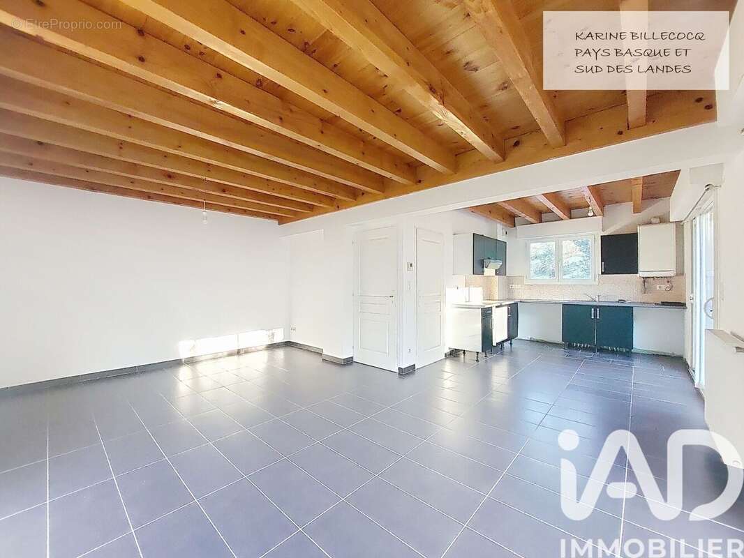 Photo 6 - Maison à URT